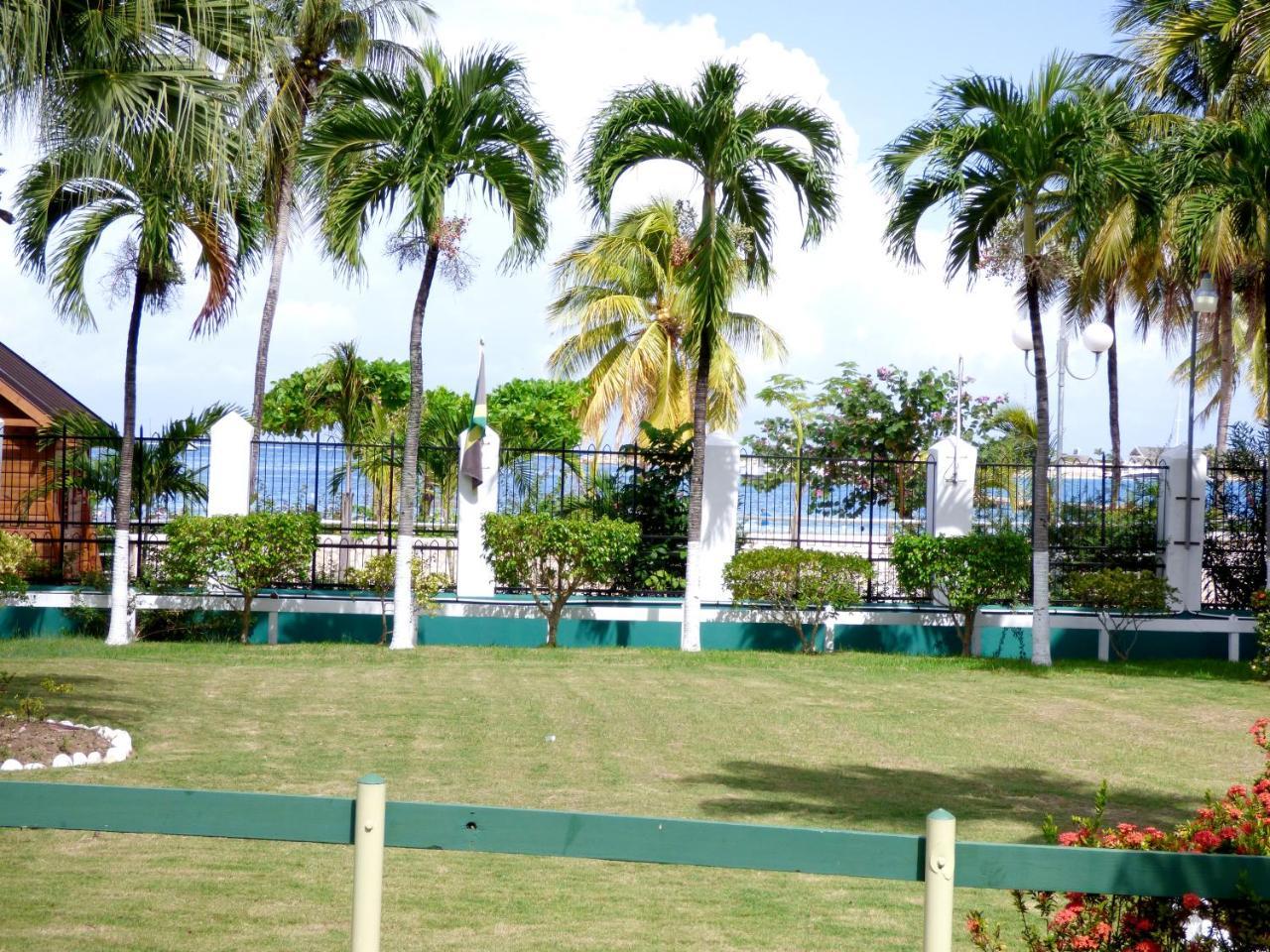 Beach Studio 10 Ocho Rios Esterno foto